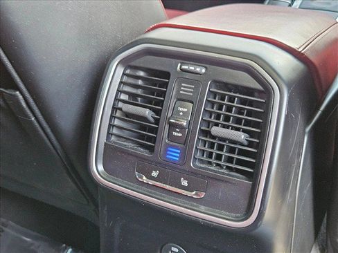 Used 2019 Porsche Macan S AWD/4WD image 23