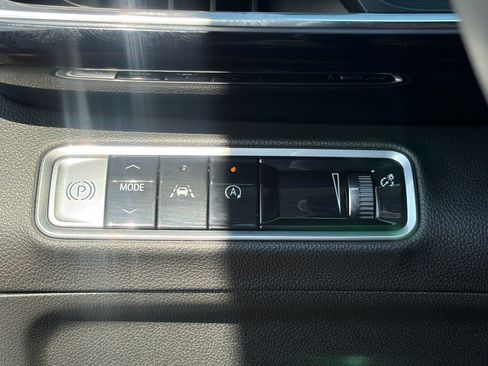 Used 2024 Buick Envision Preferred AWD/4WD image 18