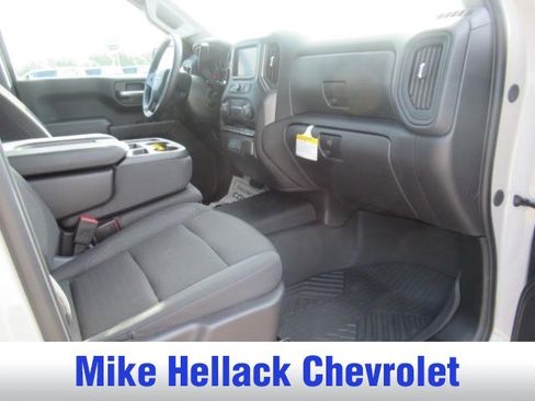 Used 2026 Chevrolet Silverado 1500 Custom Trail Boss w/ LPO, Dark Essentials Package AWD/4WD image 17