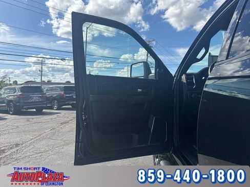 Used 2023 RAM 2500 4x4 Crew Cab image 38