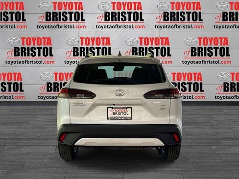 New 2026 Toyota Corolla Cross LE AWD/4WD image 4