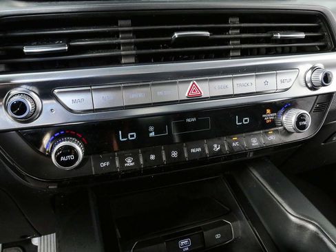 Used 2022 Kia Telluride LX AWD/4WD image 15