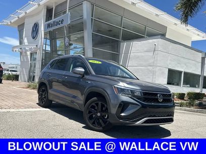 Certified 2023 Volkswagen Taos SE w/ Panoramic Sunroof Package