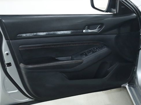 Used 2020 Nissan Altima 2.5 SR image 15