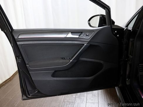 Used 2018 Volkswagen GTI S image 25