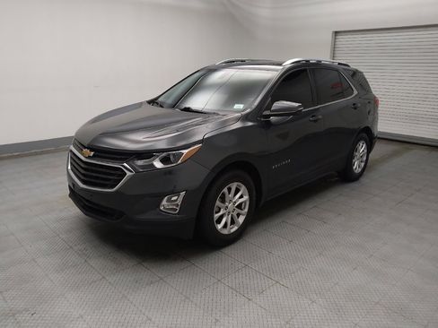 Used 2019 Chevrolet Equinox LT image 2