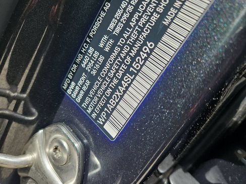 Certified 2025 Porsche Macan 4S Electric AWD/4WD image 15