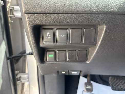 Used 2016 Nissan Rogue S image 14