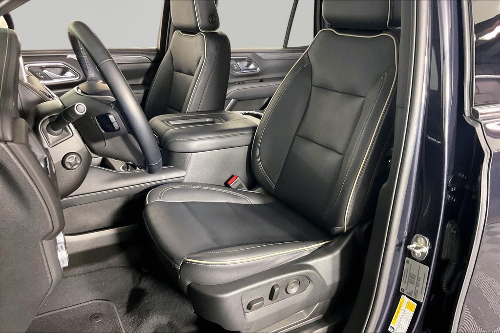 Used 2023 GMC Yukon SLT w/ SLT Premium Package RWD image 18