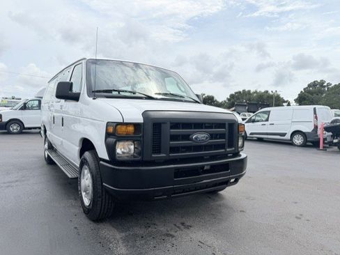 Used 2008 Ford E-350 and Econoline 350 XLT RWD image 4
