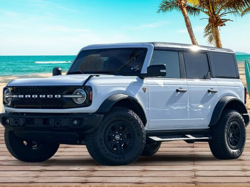 Used 2025 Ford Bronco Badlands AWD/4WD image 2