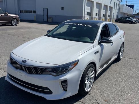 Used 2018 Kia Optima SX FWD image 2