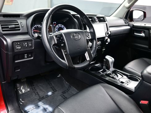 Used 2024 Toyota 4Runner TRD Off-Road Premium image 13