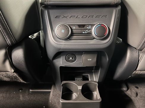 New 2026 Ford Explorer Active w/ Active Comfort Package image 32
