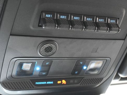 Used 2022 Ford Bronco Outer Banks w/ Sasquatch Package AWD/4WD image 27