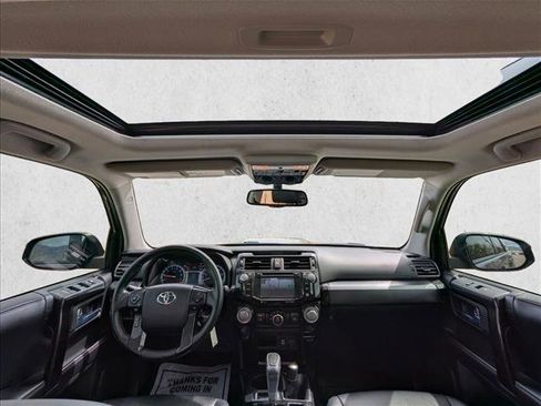 Used 2018 Toyota 4Runner TRD Off-Road Premium AWD/4WD image 19