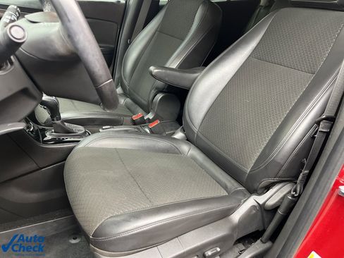 Used 2019 Buick Encore Preferred image 19