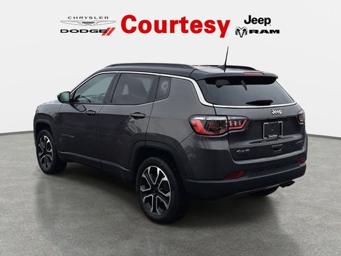 Certified 2022 Jeep Compass Limited AWD/4WD image 7
