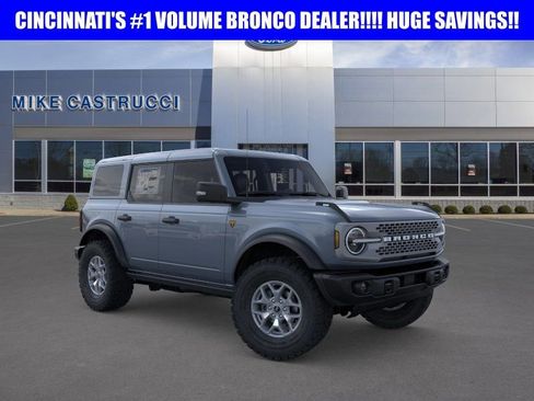 New 2025 Ford Bronco Badlands AWD/4WD image 7
