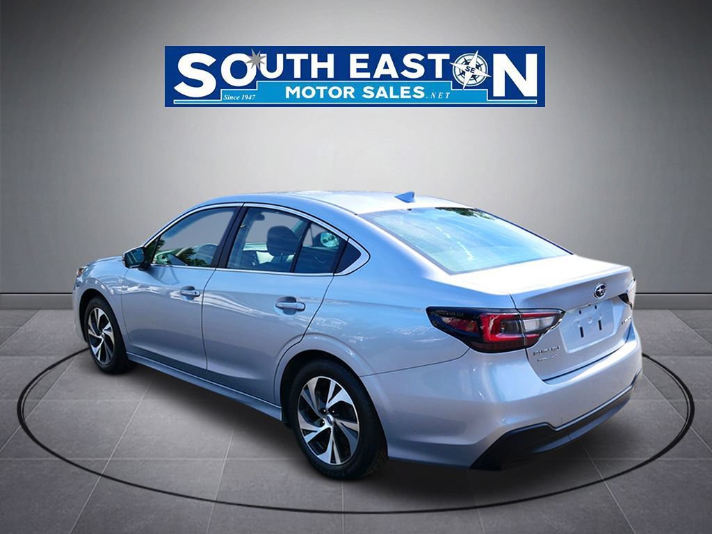 Used 2022 Subaru Legacy Premium AWD/4WD image 6