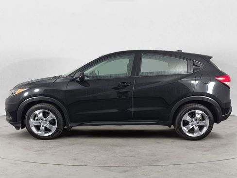 Used 2019 Honda HR-V LX image 2