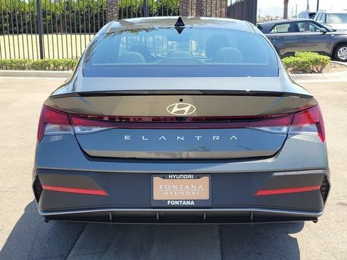 New 2026 Hyundai Elantra SEL Sport FWD image 32