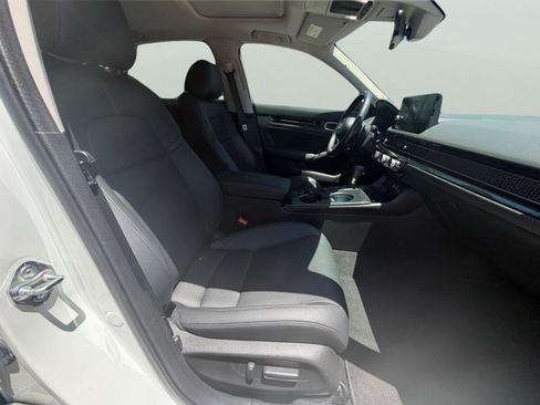 Used 2023 Honda Civic Touring image 17