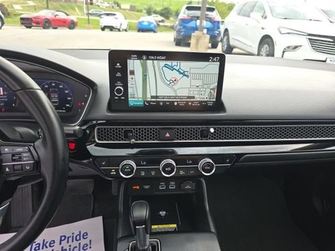 Used 2024 Honda Civic Touring image 19