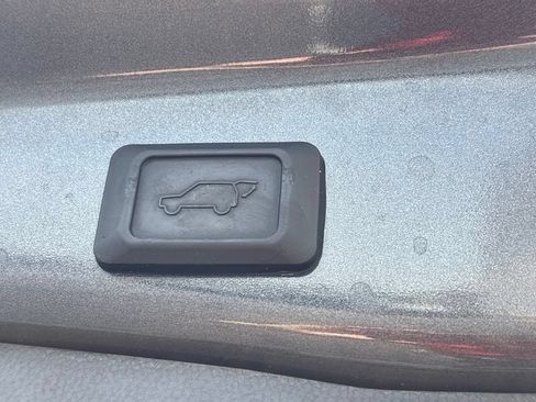 Used 2019 Toyota RAV4 XLE w/ Convenience Package AWD/4WD image 33