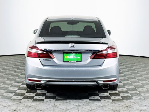 Used 2017 Honda Accord EX-L image 11