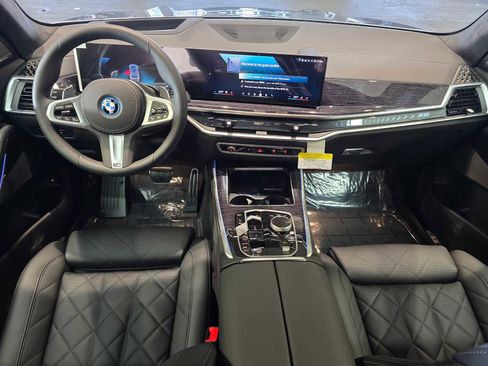 New 2026 BMW X5 xDrive50e w/ M Sport Package AWD/4WD image 10