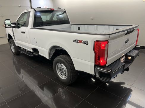 New 2026 Ford F250 XL w/ XL Chrome Package image 4