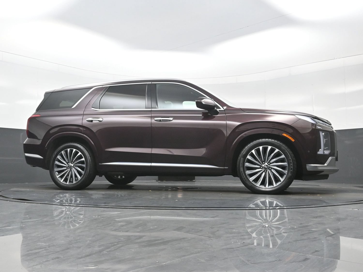 Certified 2024 Hyundai Palisade Calligraphy AWD/4WD image 35