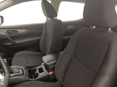 Used 2020 Nissan Rogue Sport S FWD image 17