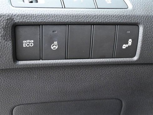 Used 2014 Hyundai Santa Fe Sport 2.0T w/ Technology Package 05 image 5