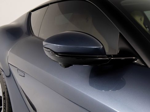 Certified 2025 Ferrari 12Cilindri image 10