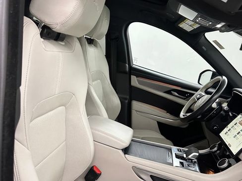 Used 2024 Jaguar F-PACE R-Dynamic S AWD/4WD image 36