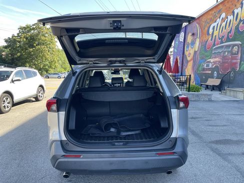 Certified 2019 Toyota RAV4 LE w/ Carpet Mat Package AWD/4WD image 13