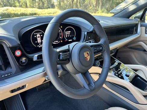 New 2026 Porsche Cayenne image 10