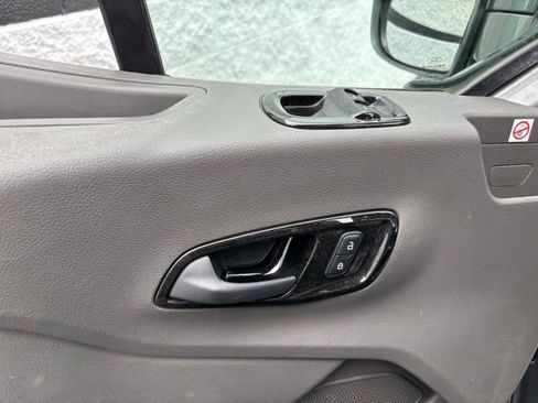 Used 2020 Ford Transit 150 Low Roof AWD w/ Exterior Upgrade Package image 15