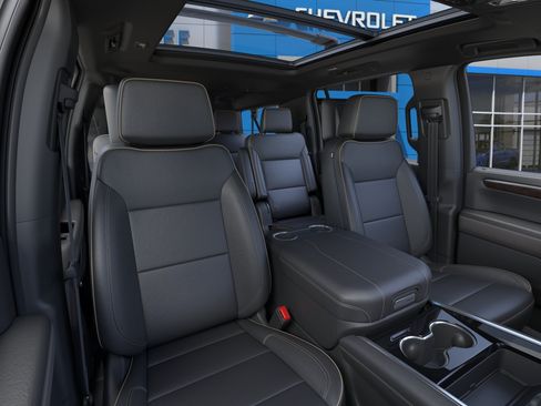 New 2026 Chevrolet Suburban Premier RWD image 47