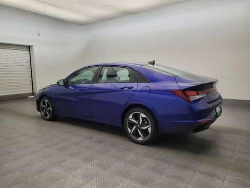 Used 2023 Hyundai Elantra SEL w/ Convenience Package image 3