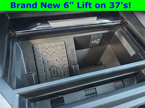 Used 2024 Ford F450 Lariat image 19