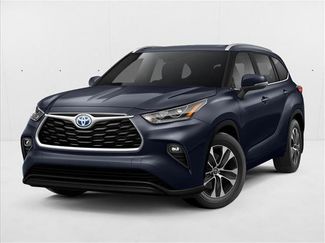 Used 2023 Toyota Highlander XLE AWD/4WD video 1