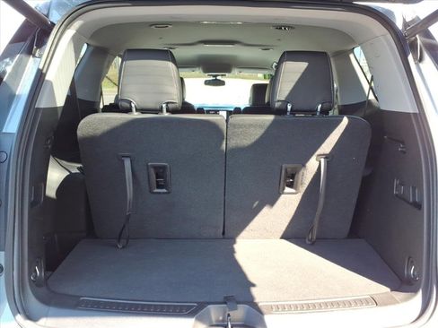 Used 2021 GMC Acadia SLT w/ Trailering Package image 18