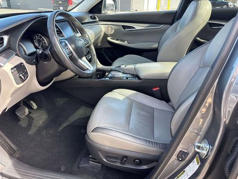 Used 2023 INFINITI QX50 Luxe AWD/4WD image 9