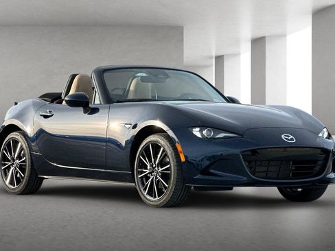 New 2025 MAZDA MX-5 Miata Grand Touring w/ Weather Package image 2