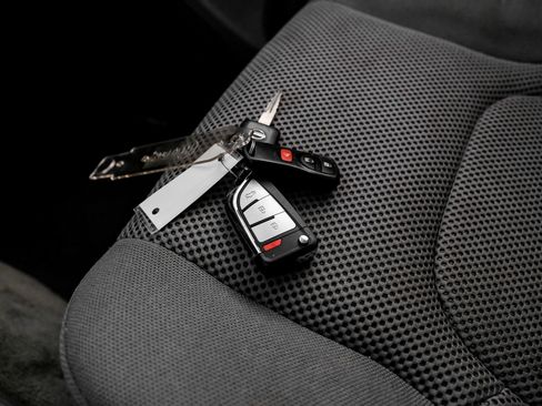 Used 2018 Nissan Frontier SV w/ Value Truck Package image 50