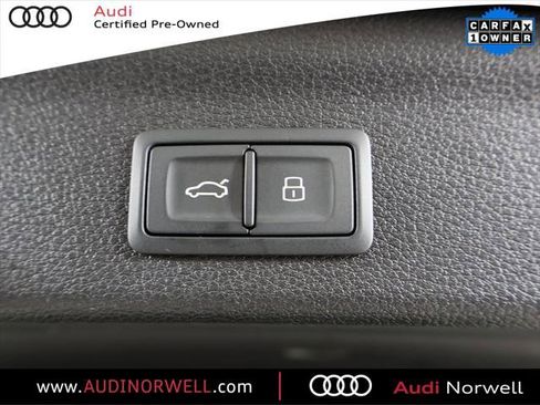 Certified 2025 Audi Q3 2.0T Premium Plus w/ Premium Plus Package image 17