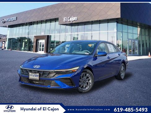 Used 2024 Hyundai Elantra SEL FWD image 1
